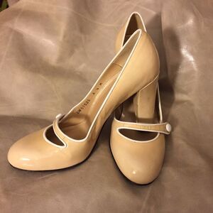 Stuart Weitzman Pipe Doll Mary Jane Heels 6.5